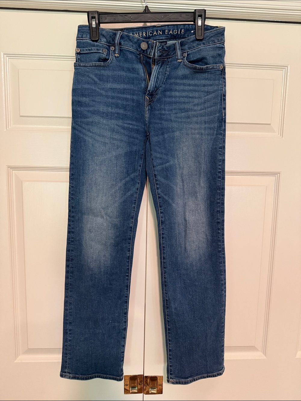 American Eagle Outfitters Men's Medium Wash Straight Jeans